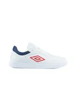 Championes Umbro modelo Max, color azul marino con suela blanca. Presentan detalles de costuras y el logo de Umbro grabado en el lateral.