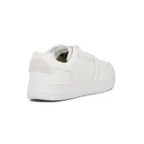 Zapatillas urbanas Avia modelo Kanye, color blanco con logo en la lengüeta.