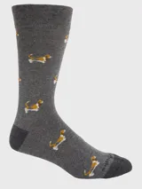 Calcetines de largo medio en color gris jaspeado con estampado de perros Basset Hound. Cuentan con puño suave para mayor comodidad.