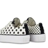 Championes Converse Chuck Taylor All Star Lift con plataforma, color blanco con lunares negros.