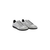 Championes Maison Margiela Replica Mesh Low-Top, color gris y blanco con suela negra.
