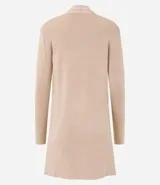 Cardigan largo de punto abierto, con mangas largas y bolsillos frontales aplicados. Diseño minimalista y versátil de la marca Cortelle.