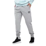 Pantalón de jogging Umbro confeccionado en felpa, con corte ajustado, puños elásticos en los tobillos y logo de la marca bordado en la pierna izquierda.