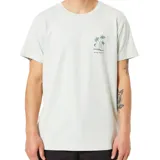 Remera verde de manga corta con cuello redondo y estampado en el pecho de palmeras y la frase 'easy does it'.