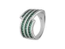 Anillo de plata 925 con circonias blancas y verdes dispuestas en hileras. Talle 14.