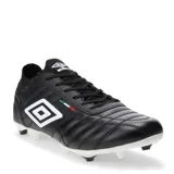 Championes de fútbol 11 Umbro Legend para hombre, color negro con detalles en blanco y bandera italiana en el lateral. Presentan una estructura de cuero sintético con costuras reforzadas en la puntera, cierre de cordones y suela con tacos para césped natural firme.