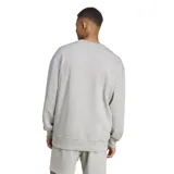 Buzo de cuello redondo Adidas, confeccionado en tejido de felpa francesa suave. Presenta un corte holgado, puños y ruedo acanalados, y el logo de la marca bordado sutilmente en el centro del pecho.
