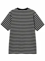 Remera de manga corta con diseño de rayas horizontales en color azul marino y blanco, con cuello redondo clásico.