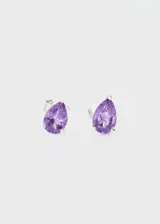 Par de caravanas de plata 925 con piedra amatista en forma de gota.