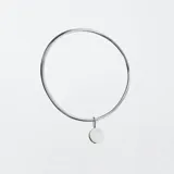 Brazalete rígido tipo esclava de plata 925 maciza, con un espesor de 2,5 mm.