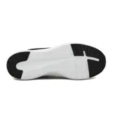 Zapatillas Avia modelo Pedro, color negro con detalles en blanco y logo dorado. Zapatillas acordonadas ideales para running.