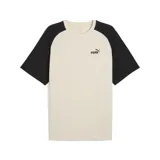 Remera Puma Sport color arena con mangas raglán cortas en negro y logo estampado en el pecho.