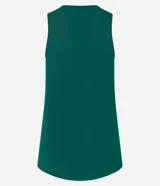 Musculosa deportiva de microfibra texturizada con diseño de cuadraditos, cuello redondo, breteles anchos y bajo redondeado.