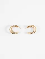 Aros dorados con triple aro.