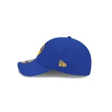 Gorra New Era 9Forty de los Golden State Warriors, color azul con logo del equipo bordado en amarillo en el frente.
