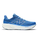 Championes de running New Balance modelo 1080 V13, color azul con detalles plateados y suela blanca Fresh Foam.