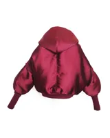 Campera estilo bomber crop color negro, capitoneada con capucha y guantes.