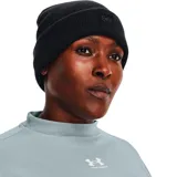 Gorro Under Armour de mujer color rosado, tejido de punto, suave y transpirable, con logo bordado en el frente.