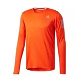 Remera deportiva Adidas de manga larga, color naranja, con cuello redondo y logo reflectante en el pecho. Presenta las icónicas tres tiras en la manga izquierda.