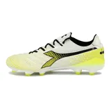 Championes de fútbol Diadora Brasil Elite Tech Gr Lpx, color blanco con detalles en negro y amarillo.