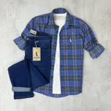 Camisa de manga larga a cuadros azules, grises y beige, de algodón peinado.