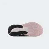 Championes de running New Balance modelo 460, con capellada de malla negra y detalles sintéticos. Incluye logo lateral en color dorado, entresuela amortiguada en tono rosado claro y suela de caucho.