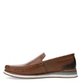 Mocasines de cuero color marrón tabaco, con costuras reforzadas en el empeine y suela de goma blanca con detalle gris.