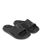 Sandalias tipo ojotas Under Armour modelo Locker, color negro, con diseño ergonómico y logo de la marca en relieve en la banda superior.