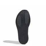 Championes de running Adidas Zenboost M, de color negro, diseñados con mediasuela BOOST+ para mayor amortiguación y retorno de energía. Presentan un diseño aerodinámico con las clásicas tres tiras de la marca en el lateral.