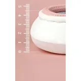 Pantuflas abiertas sin talón con diseño de chanchito, confeccionadas en material sintético suave, con suela de goma antideslizante.