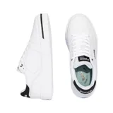 Championes blancos de cuero sintético con perforaciones VTS para ventilación. Incorporan plantilla Memory Foam para mayor comodidad y suela de caucho Durability resistente al desgaste.