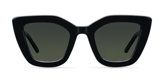 Lentes de sol cat-eye negros con lentes cuadradas color verde oscuro.