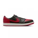 Championes Nike Air Jordan 1 Retro Low, modelo Banned, con diseño en color negro y detalles en rojo, perfil bajo y suela de goma.