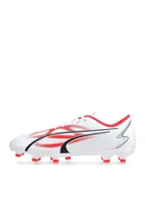 Zapatos de fútbol Puma Ultra Play FG/AG para adulto, color blanco con detalles en rojo y negro.