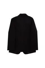 Blazer de corte oversize con cuello de solapa, manga larga y cierre frontal con botón. Cuenta con bolsillos delanteros con solapa.