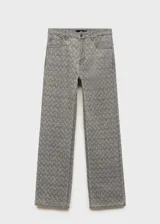 Jeans de tiro medio con diseño recto y cinco bolsillos. Presenta un acabado en color gris con detalle de strass aplicado en toda la superficie.