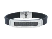 Pulsera de goma negra con apliques de acero plateado con diseño de guarda griega.