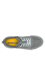 Championes urbanos Caterpillar modelo Hex Ready Low, color gris. Confeccionados en una combinación de gamuza y tela, cuentan con suela intermedia de EVA y suela de goma para mayor tracción.