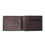 Billetera marrón de cuero sintético con logo Rip Curl grabado en la parte inferior.