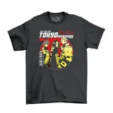 Remera de algodón color negro con estampa frontal inspirada en el anime Tokyo Revengers, con diseño circular que incluye personajes y tipografía japonesa.