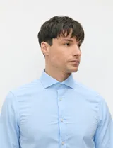 Camisa Harrington modelo Select, color blanco, de manga larga, con cuello camisero clásico y cierre frontal de botones.