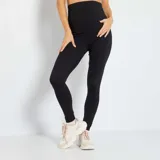 Legging negro de maternidad con cintura alta elástica.