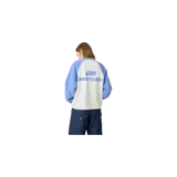 Remera de manga larga Eme Studios modelo Hanbal Lilac Waffle, con diseño estilo raglán en color blanco y mangas celestes, confeccionada en tejido waffle con pequeño estampado en el pecho.
