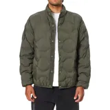 Campera puffer Katin color verde oliva, con diseño acolchado de ondas, cierre frontal con botones a presión y cuello alto.