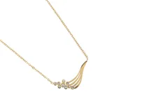 Collar dorado con dije de acero con baño de oro y circonias.