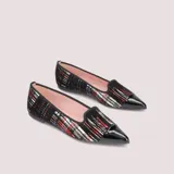 Ballerinas Ella de punta fina, forradas en tartán con rayas de terciopelo y puntera de charol negro. Realizadas con suela de goma antideslizante, plantilla de piel con memory foam y forro de piel.