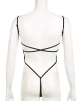 Body negro con breteles finos y espalda descubierta.
