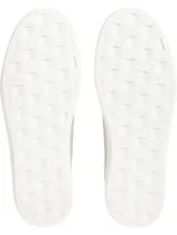 Zapatillas urbanas Calvin Klein Jeans, color blanco con detalles en gris y rosa. Presentan logo "CK" en el lateral y suela tipo cupsole.