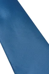 Corbata lisa color dorado.