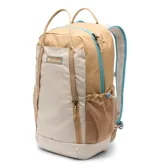Mochila Columbia Echo Mountain de 25 litros, en combinación de tonos beige, tostado y celeste, con compartimento principal, bolsillo frontal con cierre, bolsillos laterales de red y asas de transporte superiores.